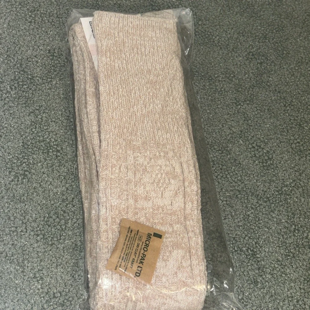 Pudus Over The Knee‎ Cream Sweater Socks Fab Fit Fun Size 6-10 New Sealed Tan - Picture 3 of 3